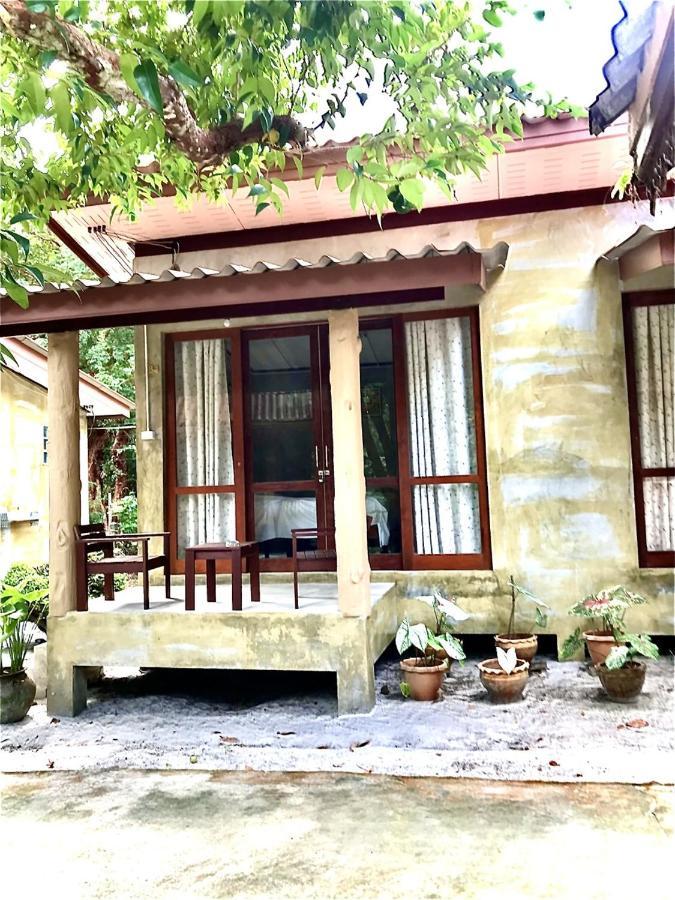 Frog Beach House Koh Phayam Esterno foto