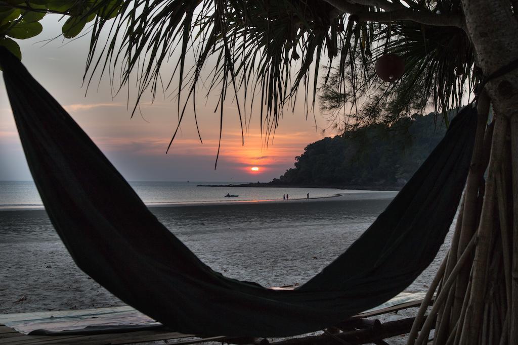 Frog Beach House Koh Phayam Esterno foto