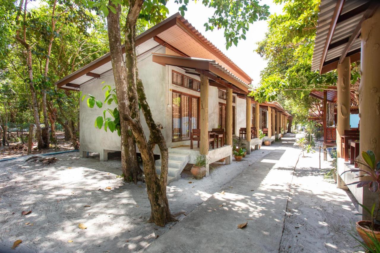 Frog Beach House Koh Phayam Esterno foto